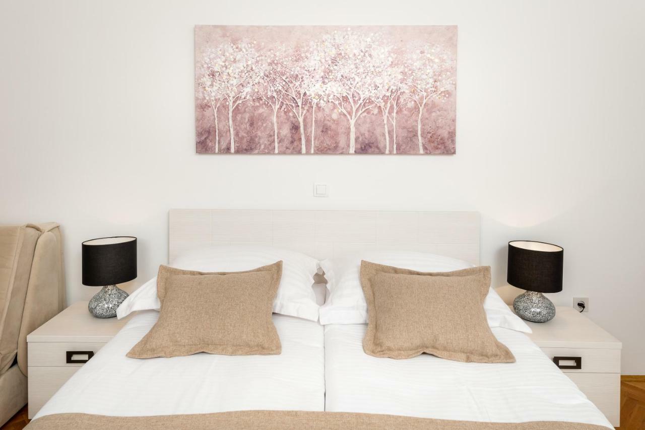 B&B Aurora Jelsa  Luaran gambar