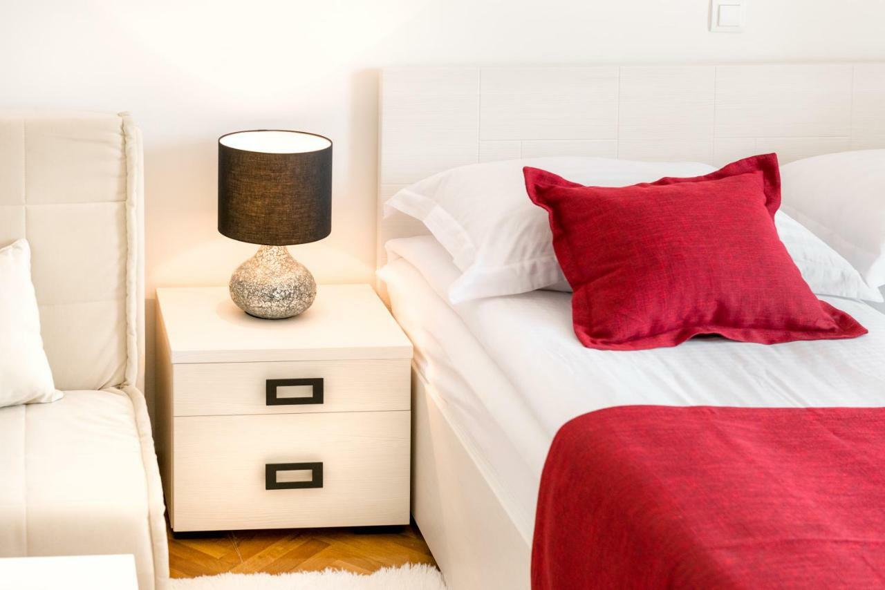 B&B Aurora Jelsa  Luaran gambar